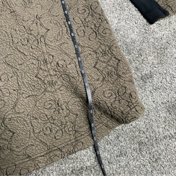 Tonia Debellis green 3d longline jacket - Picture 9 of 10